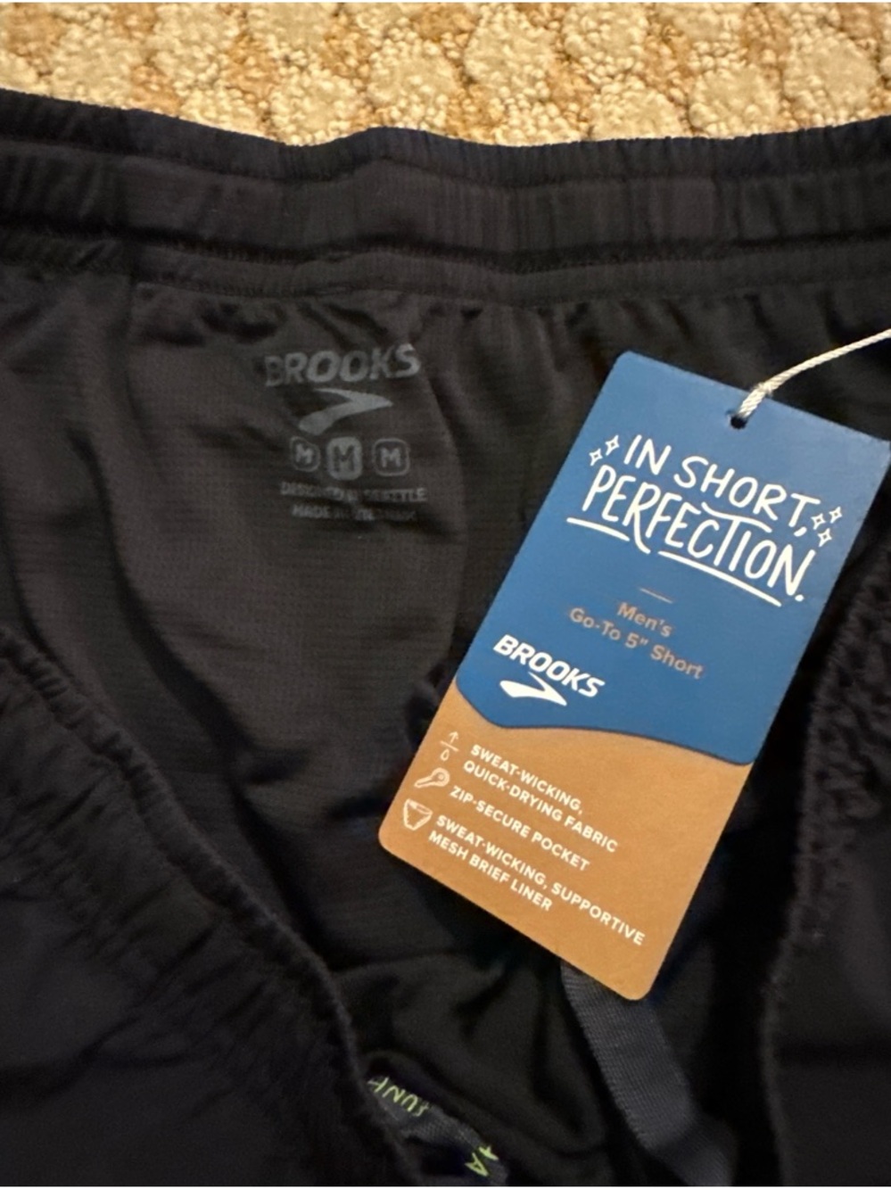 NEW Brooks Men’s Running Shorts (Medium) – Lined, 5” – Black - Picture 4 of 4